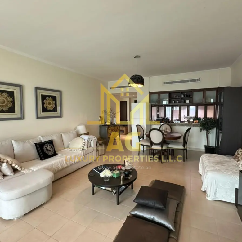 UNA Tower at The Views